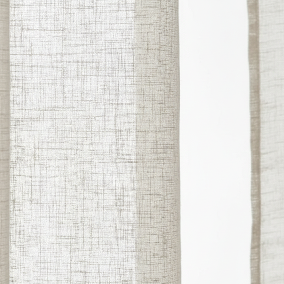 Cortina “Fred” voile estampado beige — 140 × 240 cm (poliéster)